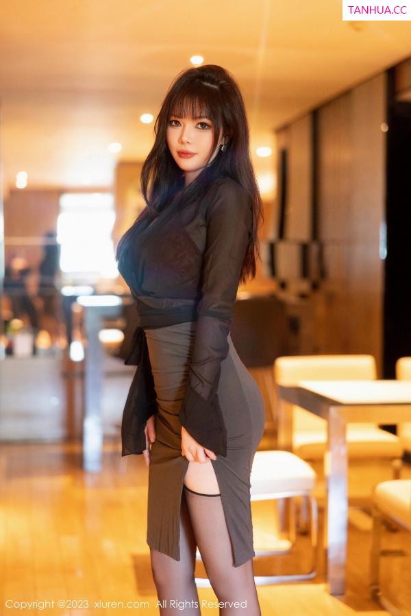Arude薇薇  [XiuRen]高清写真图 2023.10.18 No.7523 Arude薇薇 黑丝美臀第6张图片